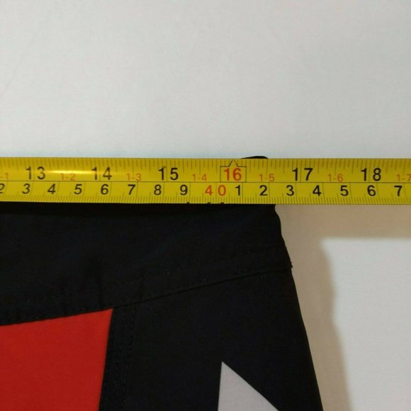 DGK Red Yellow Green Black Board Shorts Size 30 - Picture 8 of 10